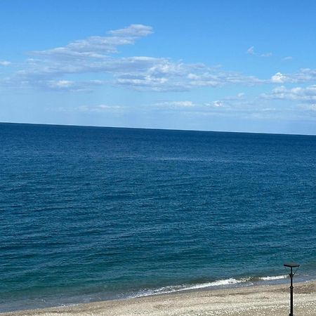 Amelia Beach Apartments Agios Ioannis  エクステリア 写真