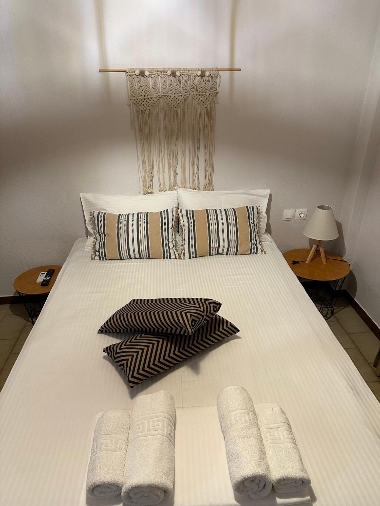 Amelia Beach Apartments Agios Ioannis  エクステリア 写真