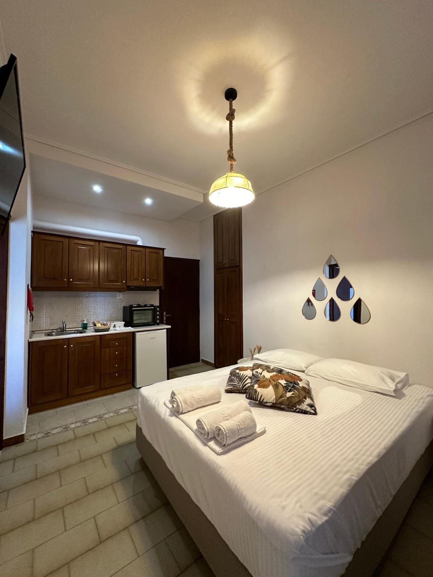 Amelia Beach Apartments Agios Ioannis  エクステリア 写真
